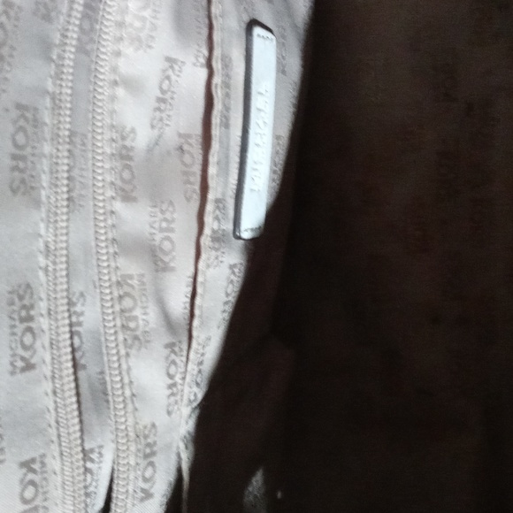 MK purse - Picture 3 of 4